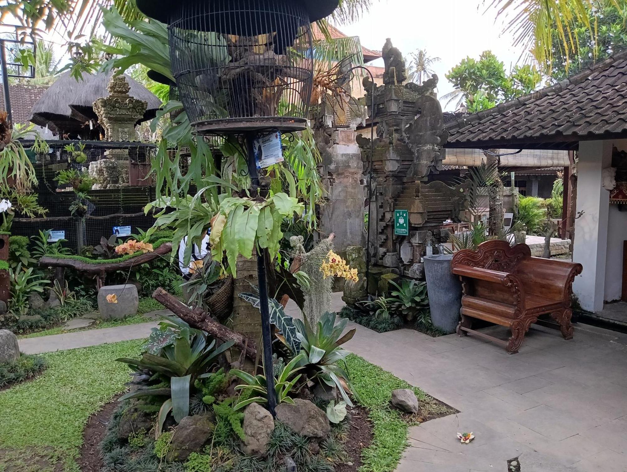 Liyer Spirit House Hotel Ubud  Exterior photo