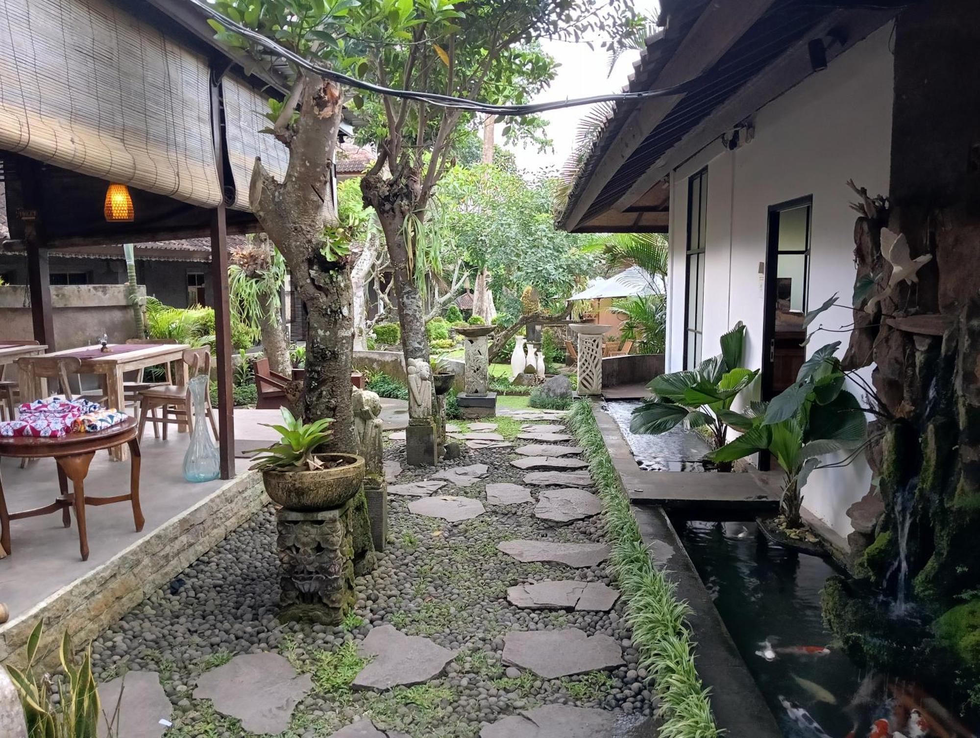 Liyer Spirit House Hotel Ubud  Exterior photo