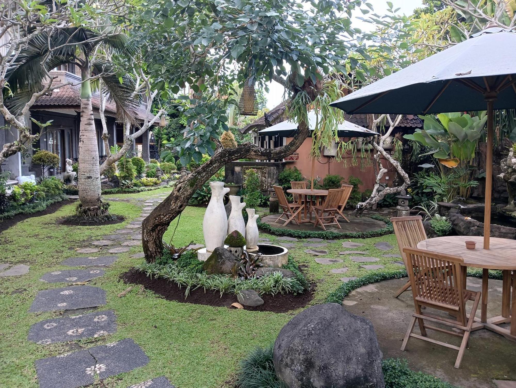 Liyer Spirit House Hotel Ubud  Exterior photo